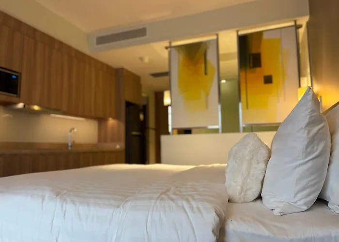 Hotel The Residences At Acqua Manila